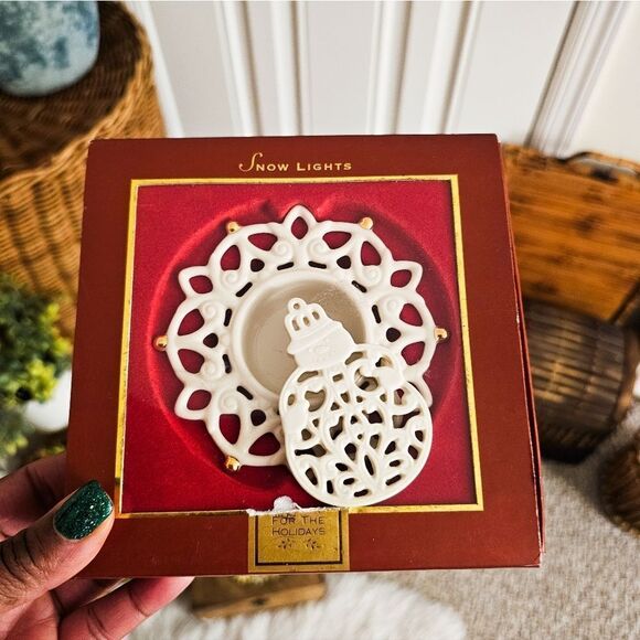 New VTG Set Of 2 Lenox Tealight Candle Holder & A Pierced Snowman Charm Decor. - Picture 6 of 9